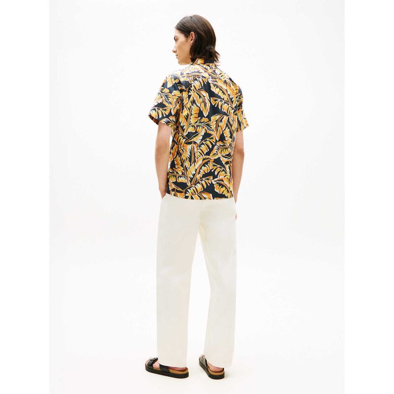 Tommy Hilfiger Regular Fit Paper Touch Short Sleeve Shirt image number 1